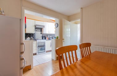 Thesiger Street, Plasnewydd, Cardiff - Image 2